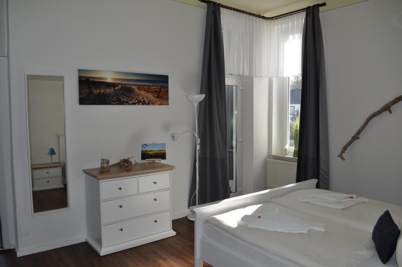 Pension Villa Frohsinn Sellin Auf Ruegen Buitenkant foto