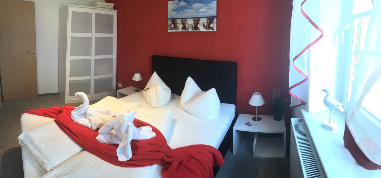 Pension Villa Frohsinn Sellin Auf Ruegen Buitenkant foto