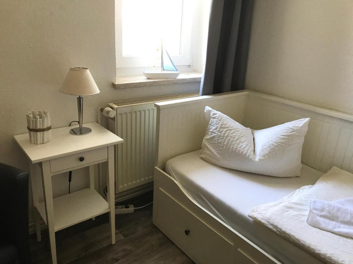 Pension Villa Frohsinn Sellin Auf Ruegen Buitenkant foto